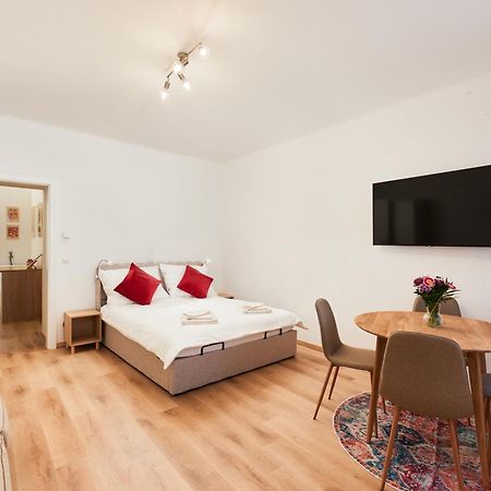 Malixa - Apartment In The Heart Of Vienna Next To Metro Экстерьер фото
